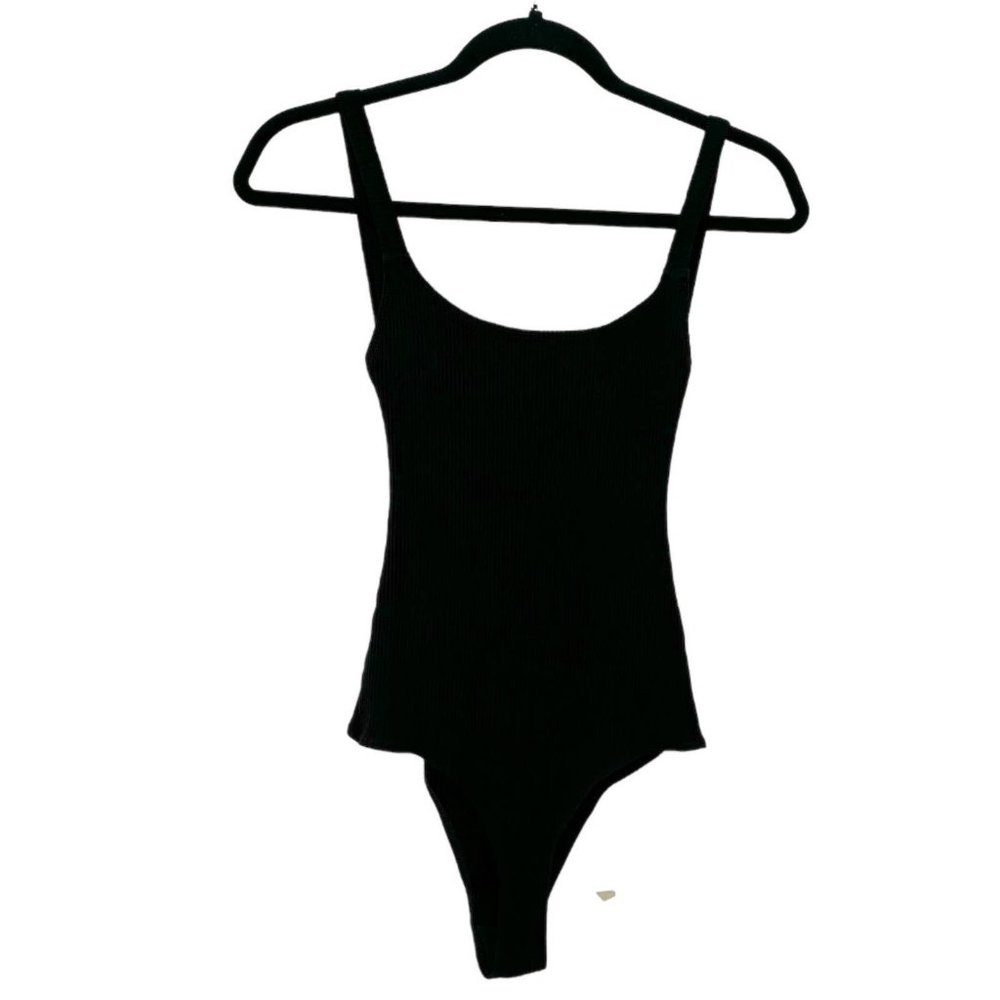 Reformation Ribbed Knit Bodysuit Scoop Neck Open Back Tank Top Black Minimalist